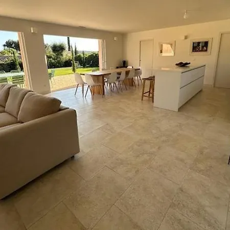 4 Beds Villa Grimaud