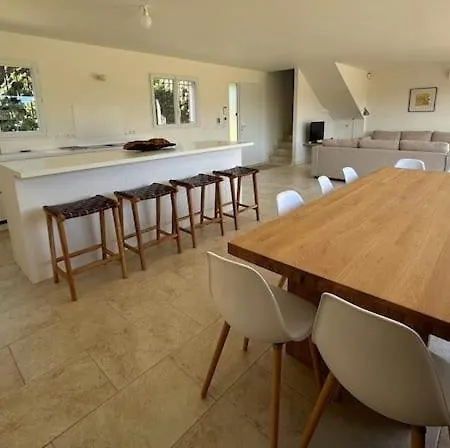 Villa 4 Beds *